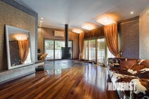 Дом 350м², 2-этажный, участок 9 сот.  