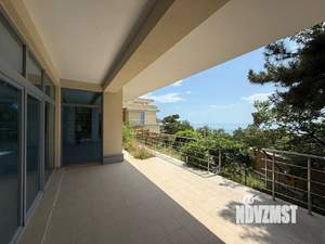 Дом 350м&sup2;, 2-этажный, участок 5 сот.  