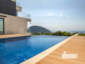 Дом 468м&sup2;, 2-этажный, участок 20 сот.  