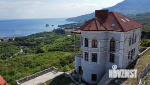 Дом 720м&sup2;, 4-этажный, участок 20 сот.  