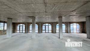 Дом 740м&sup2;, 3-этажный, участок 6 сот.  