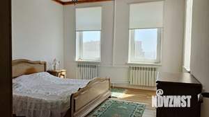 Дом 325м², 3-этажный, участок 15 сот.  