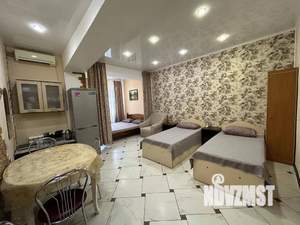 Студия квартира, посуточно, 30м2, 1/5 этаж
