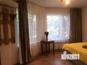 1-к квартира, посуточно, 34м2, 1/2 этаж