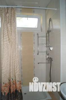 1-к квартира, посуточно, 27м2, 1/2 этаж