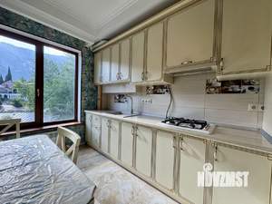 3-к квартира, на длительный срок, 100м2, 2/5 этаж