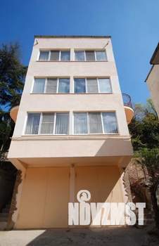 2-к квартира, посуточно, 40м2, 1/3 этаж