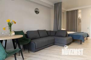 Студия квартира, посуточно, 36м2, 1/9 этаж