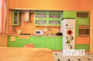 2-к квартира, посуточно, 70м2, 1/3 этаж