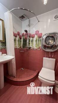 Студия квартира, посуточно, 36м2, 1/3 этаж