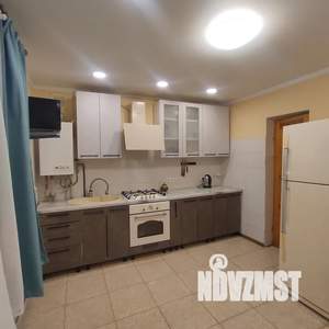 2-к квартира, посуточно, 50м2, 1/3 этаж