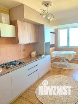 3-к квартира, посуточно, 74м2, 4/5 этаж