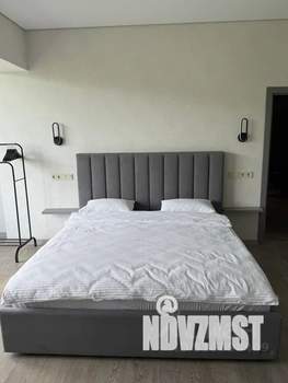 Студия квартира, посуточно, 40м2, 10/11 этаж