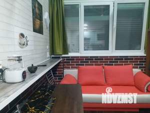 Студия квартира, посуточно, 27м2, 1/3 этаж