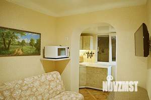 2-к квартира, посуточно, 40м2, 4/4 этаж