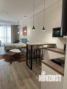 Студия квартира, посуточно, 53м2, 7/10 этаж