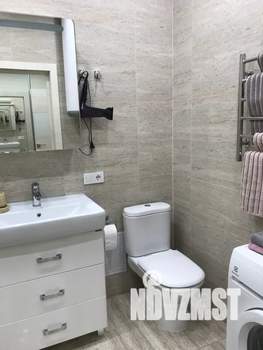 Студия квартира, посуточно, 40м2, 4/7 этаж