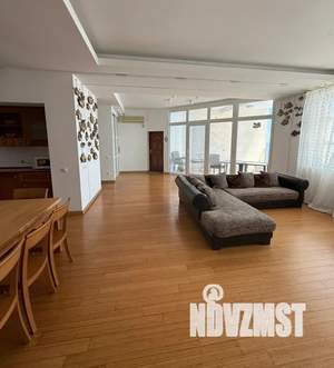 5-к квартира, посуточно, 250м2, 2/4 этаж