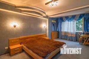 3-к квартира, посуточно, 105м2, 3/5 этаж