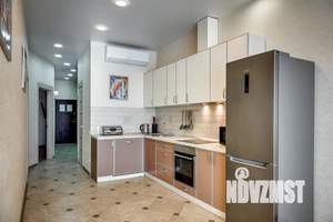 3-к квартира, посуточно, 83м2, 3/12 этаж