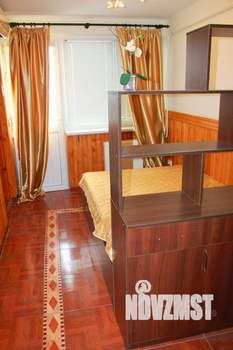 4-к квартира, посуточно, 47м2, 1/1 этаж