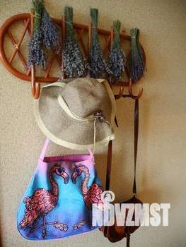 2-к квартира, посуточно, 50м2, 1/2 этаж