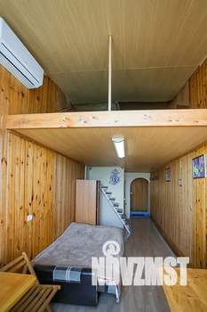 Студия квартира, посуточно, 40м2, 2/2 этаж