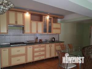 2-к квартира, посуточно, 80м2, 1/2 этаж