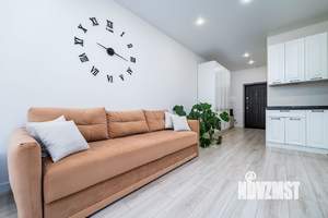 Студия квартира, посуточно, 35м2, 17/18 этаж