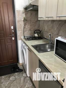 Студия квартира, посуточно, 17м2, 1/2 этаж