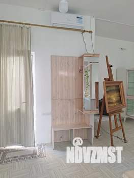 Студия квартира, посуточно, 40м2, 2/2 этаж
