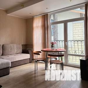 1-к квартира, посуточно, 50м2, 2/4 этаж