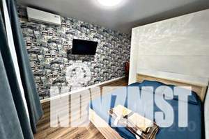 1-к квартира, посуточно, 35м2, 4/18 этаж