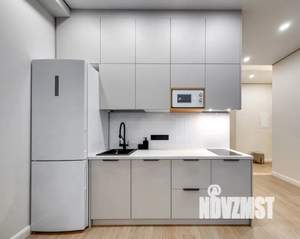 Студия квартира, посуточно, 42м2, 3/12 этаж