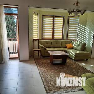 1-к квартира, посуточно, 60м2, 2/3 этаж