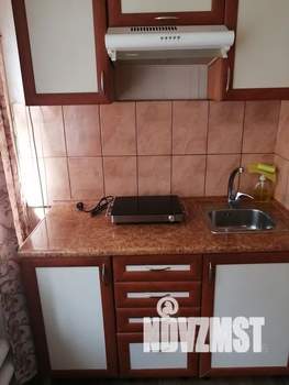 1-к квартира, посуточно, 27м2, 2/2 этаж