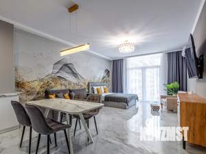 Студия квартира, посуточно, 42м2, 2/10 этаж