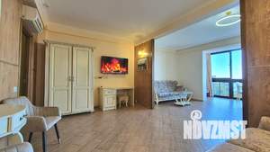 1-к квартира, посуточно, 61м2, 3/6 этаж