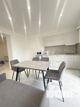 Студия квартира, посуточно, 45м2, 1/4 этаж
