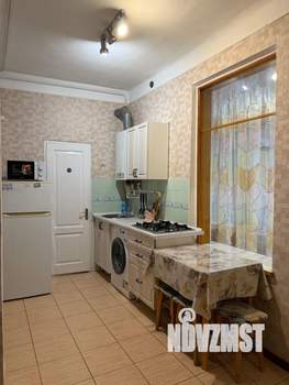 1-к квартира, посуточно, 38м2, 3/3 этаж