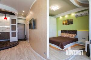 Студия квартира, посуточно, 42м2, 3/9 этаж