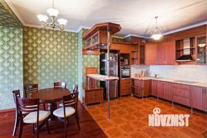 3-к квартира, посуточно, 117м2, 8/14 этаж