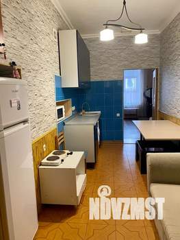 1-к квартира, посуточно, 34м2, 1/2 этаж