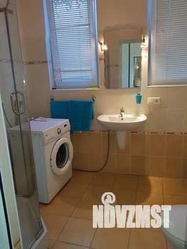 Студия квартира, посуточно, 35м2, 2/2 этаж