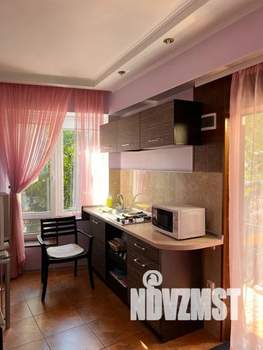 1-к квартира, посуточно, 25м2, 1/2 этаж