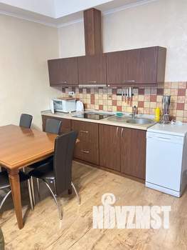 1-к квартира, посуточно, 63м2, 5/6 этаж