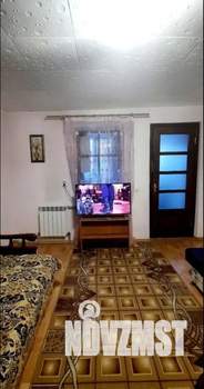 2-к квартира, посуточно, 44м2, 1/2 этаж