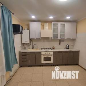 2-к квартира, посуточно, 50м2, 1/3 этаж