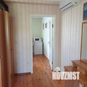 1-к квартира, посуточно, 27м2, 2/2 этаж