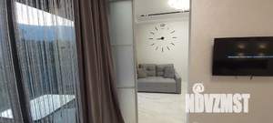 Студия квартира, посуточно, 45м2, 18/20 этаж